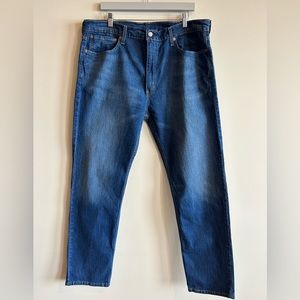 Men’s Levi Jeans.